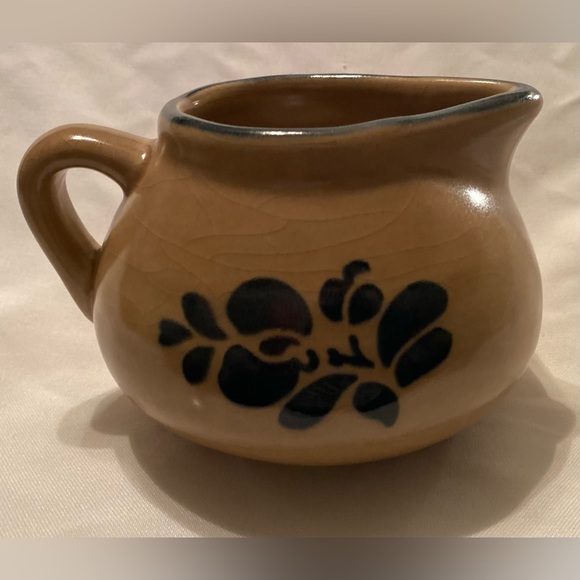 Pfaltzgraff Gravy Boat Folk Art Made in USA Blue Tan 1980's - Picture 1 of 5